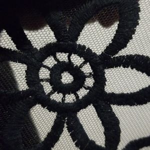 Appraisal "Lace" Embellished Top (L) NWOT